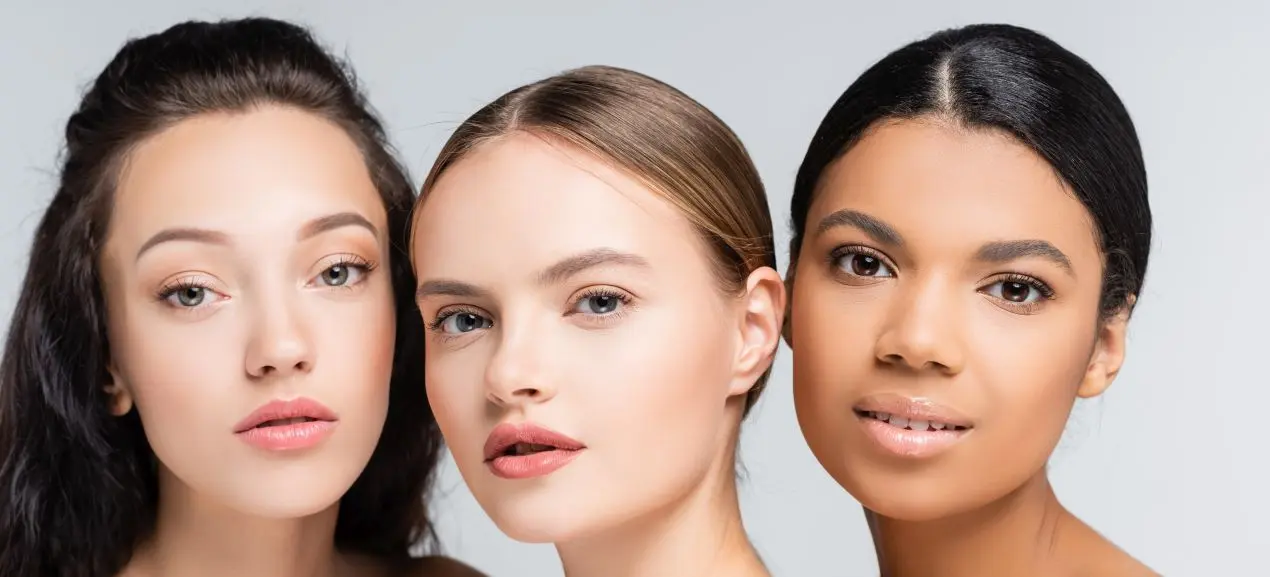 Patient consultation with London Essex Aesthetics mobile practitioner